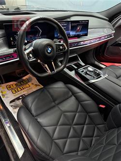 بي ام دبليو الفئة 7